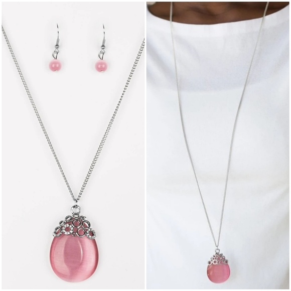NIGHTCAP AND GOWN PINK MOONSTONE NECKLACE/EARRING SET